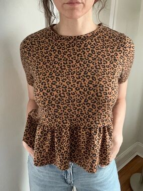 Mi Ami Leopard Print Peplum Tee